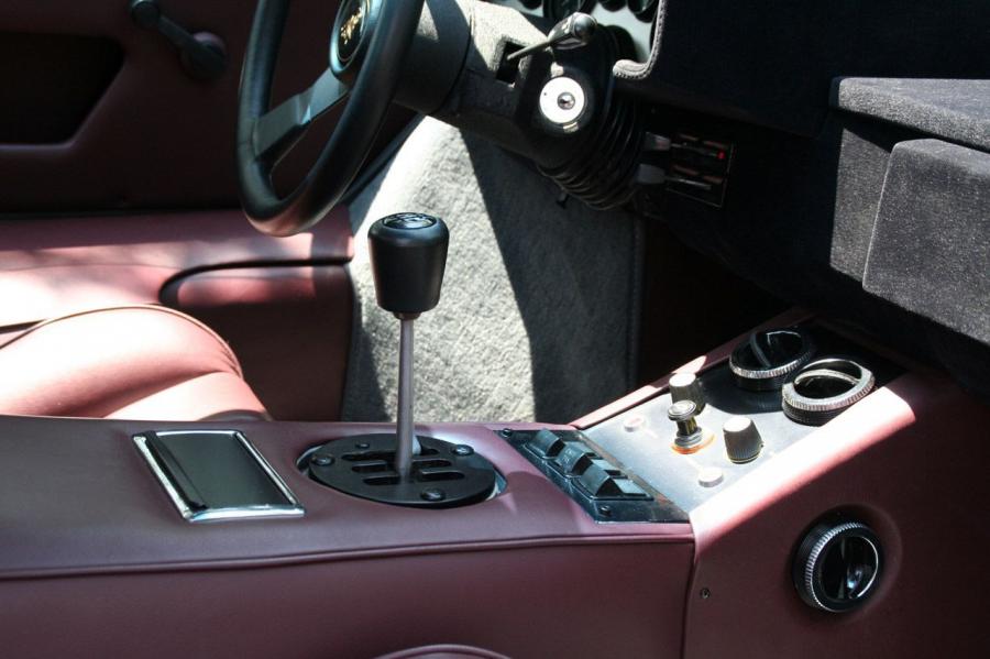  Lamborghini Countach LP400 1977 года  (фото 13 из 14)